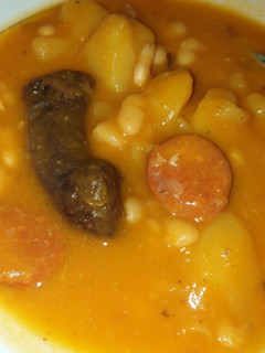 Una foto de Habichuelas en olla gm f