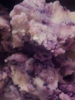 Una foto de Helado Cheesecake y Arándanos