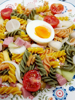 Una foto de Ensalada de pasta de verano