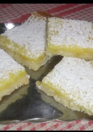 Una foto de Cuadrados de Limón 🍋 😋