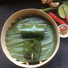 A picture of Thai tofu steamed in banana leaf 🌱.