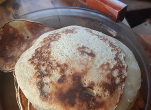 Una foto de Receta panques de miel en cocina a leña
