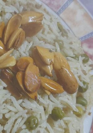 صورة لوصفة أرز بالبازيلا واللحم