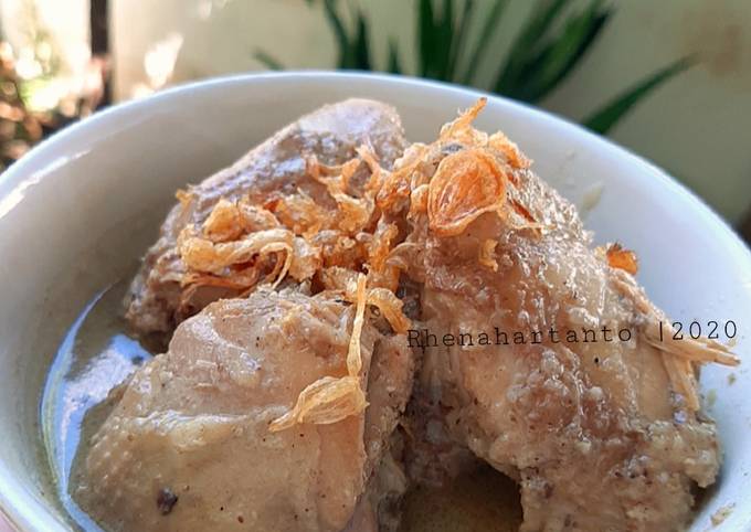 Wajib coba! Bagaimana cara membuat Opor Ayam Kuah Putih hidangan Hari Raya  enak