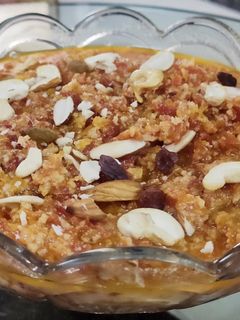 A picture of Gajar Ka Halwa with instant mava.