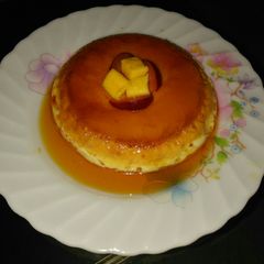 A picture of Caramal egg pudding.