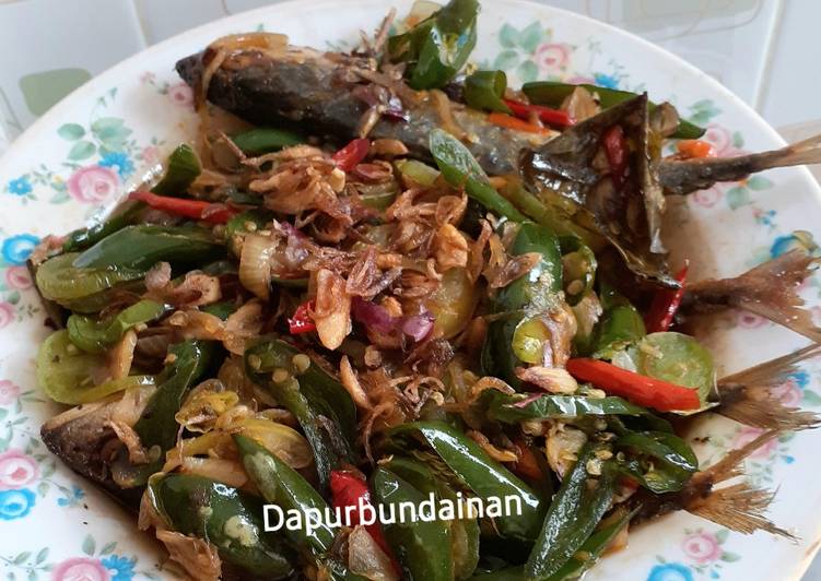 Ikan π peda cabe ijo
