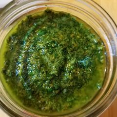A picture of Pistachio basil pesto.