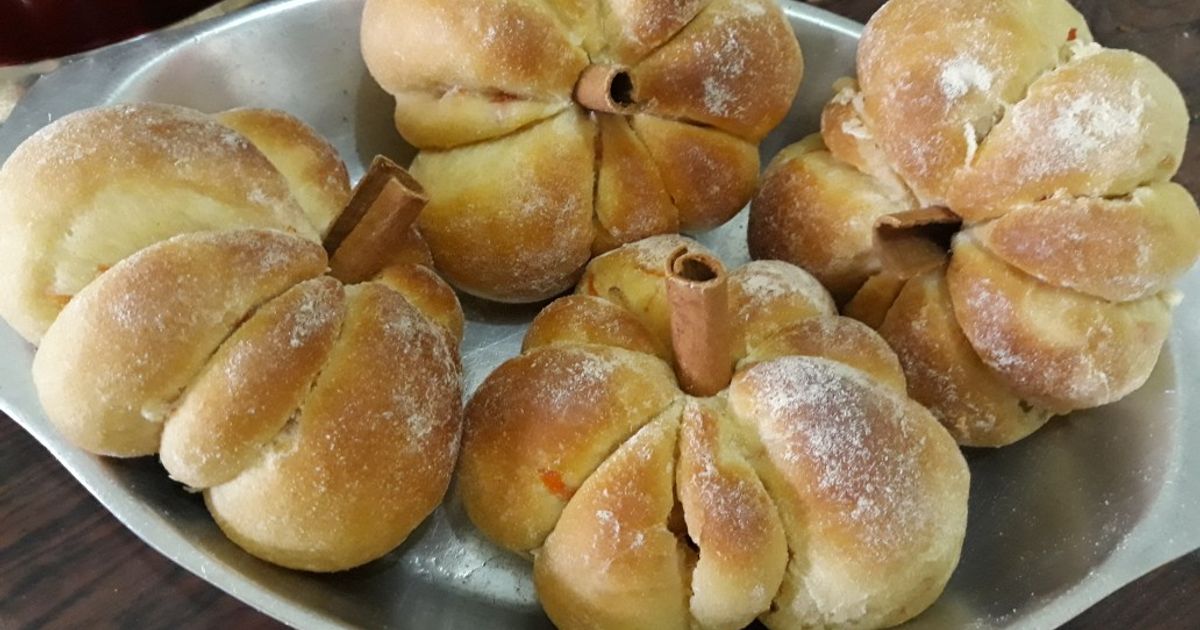 Pão de Cenoura Em Formato De Abóbora