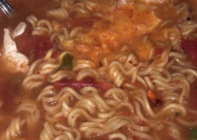 Standar Resep membuat Indomie Kuah Tomat Pedas Gila yang nikmat