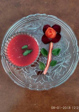 A picture of Beetroot tomato soup.