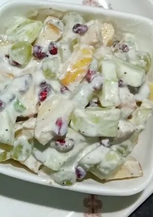 फ्रूट सलाद (fruit salad recipe in Hindi) रेसिपी मुख्य फोटो