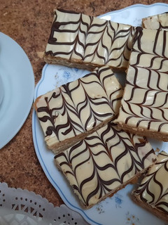 Una foto de Si tenéis harina, huevos y chocolate prepara esta delicia pastel
