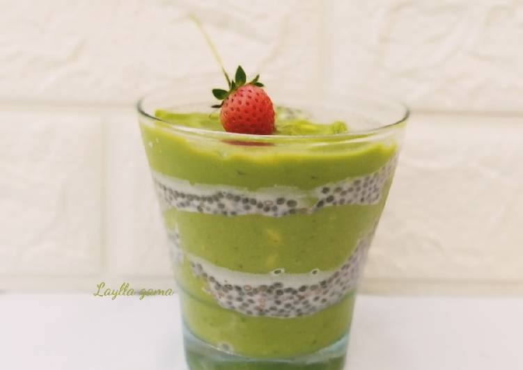 Avocado chia pudding