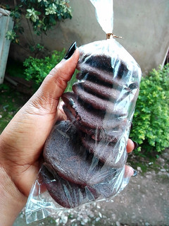 A picture of Plain chocolate cookies.