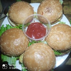 A picture of Simple egg burger.