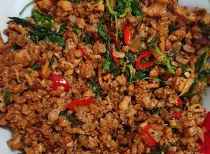 Foto resep Thai Chicken Basil (Pad Krapow Gai)