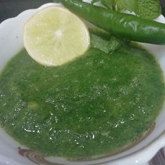A picture of Pudina & Peanut Chutney.