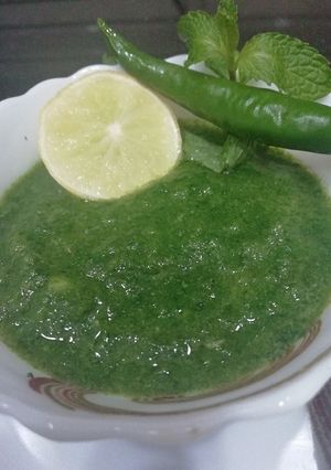 A picture of Pudina & Peanut Chutney.
