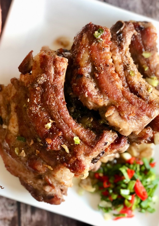 椒鹽排骨 / 簡單餐廳菜 的食譜成品照片