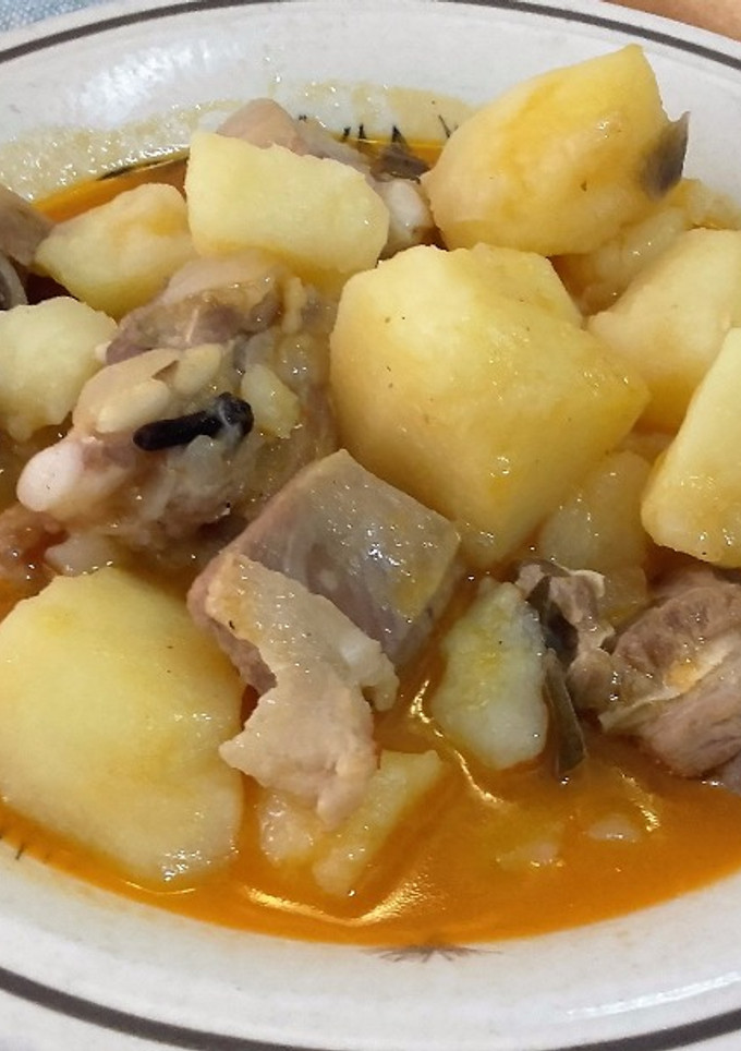 Una foto de Guiso de cordero con patatas