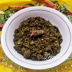 A picture of South Indian Curry Leaves Podi/Powder.