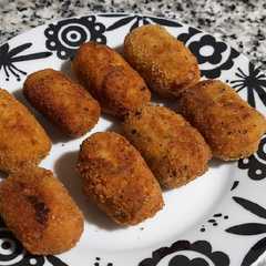 Una foto de Croquetas de bacalao y bechamel "saludable"