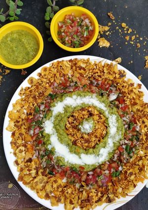 A picture of Chana jor garam nachos.