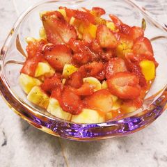 A picture of Fruit Chaat With Mosambi Tang Twist 😋🍌🍓🍑.
