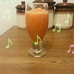 🎶Cucumber, Carrot & Apple Smoothie 🎵 A picture of 🎶Cucumber, Carrot & Apple Smoothie 🎵.