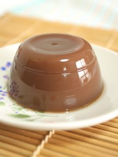 A picture of Silky and Smooth Mizu-Yokan (Sweetened and Jellied Bean Paste).