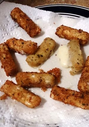A picture of fried mozzarella sticks.
