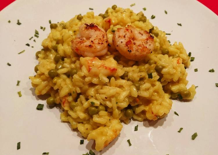 Risotto croccante con Gamberi, piselli e curcuma