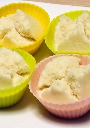 A picture of Gluten-Free Fluffy Rice Flour Steamed Bread.