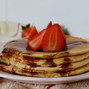 Pancakes con caramelo (sin azúcar)