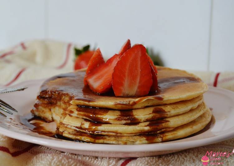 Pancakes con caramelo (sin azúcar)