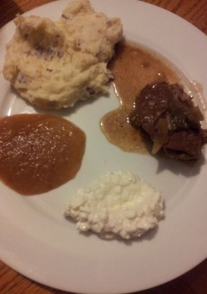 A picture of Pot roast surprise *crock pot*.