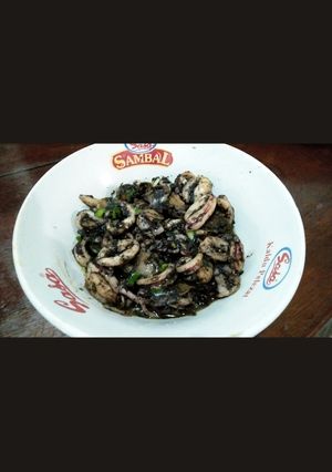 Foto resep Tumis Cumi Hitam