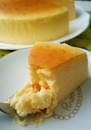 A picture of Moist and Rich Half-Baked Souffle Cheesecake.