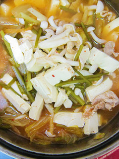 【菇菇巧思】泡"姑"的鍋 的食譜成品照片