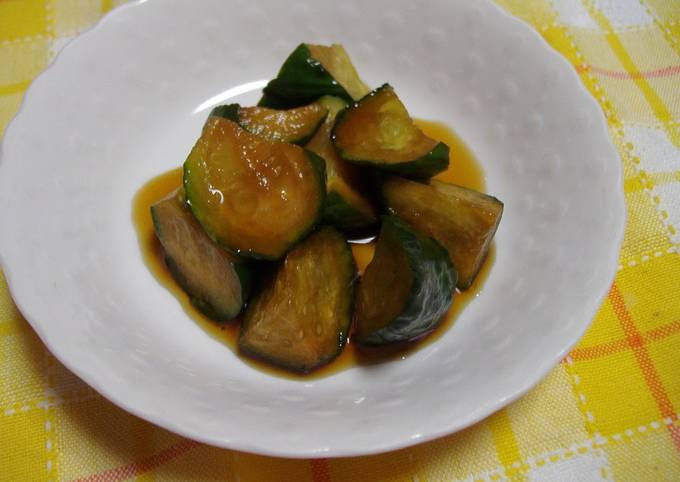 Cucumbers Marinated in Sweet Vinegar