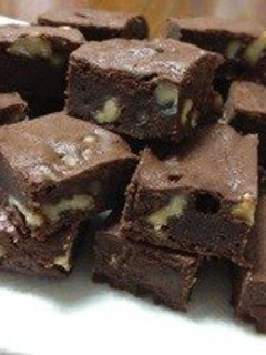 A picture of Simple & Rich Chocolate Brownies.