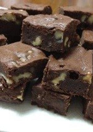 A picture of Simple & Rich Chocolate Brownies.