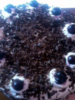 A picture of Black Forest Cake.