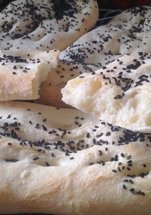 A picture of Afghan Snowshoe Bread.