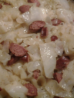 A picture of Kielbasa and Cabbage.