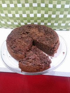 Una foto de Bizcocho de chocolate y frutos del bosque