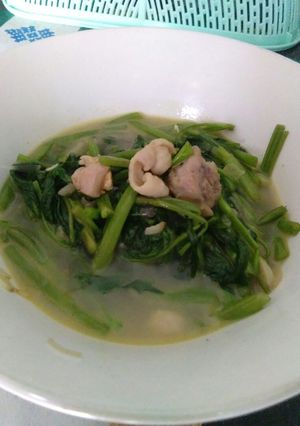 Foto resep Kangkung kuah ayam