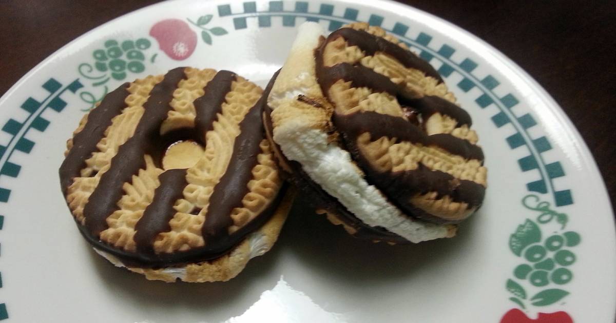 Fudge Stripe Smores Recipe by kt44444 Cookpad