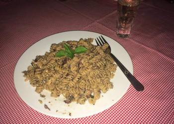 Easy Fast Cooking Fusili with parsley and olives pesto Home Style Easy Fast Cooking Fusili with parsley and olives pesto Home Style